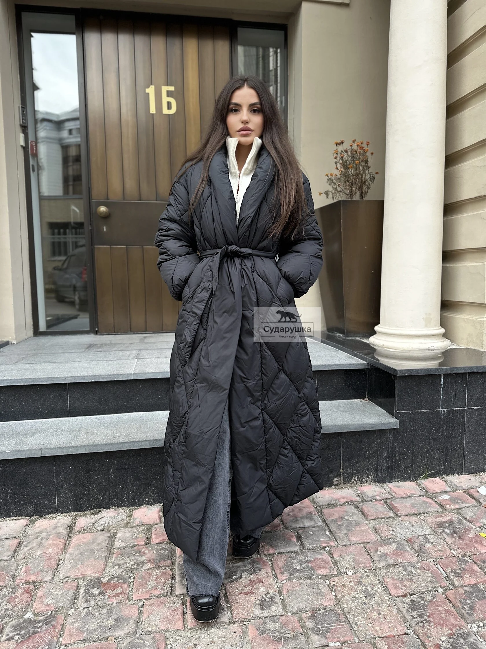 Пуховик с шалькой