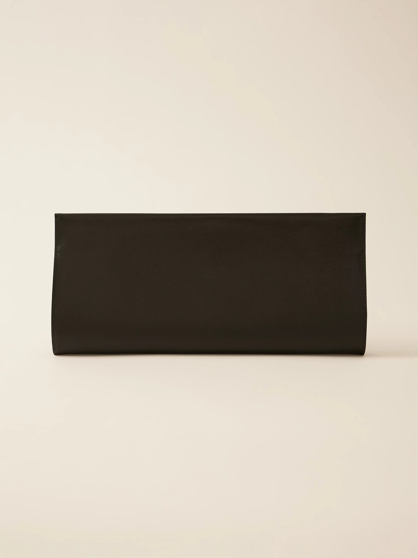 Clutch Noir 01