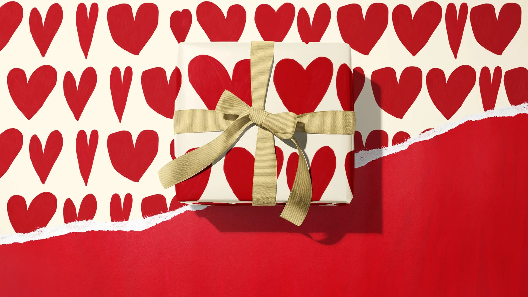 Упаковочная бумага О’Сердца красные (Двусторонняя)