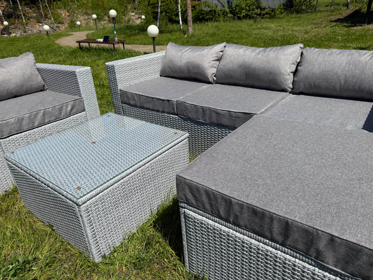 Журнальный стол с закаленным стеклом и элементы комплекта ЛАУНЖ