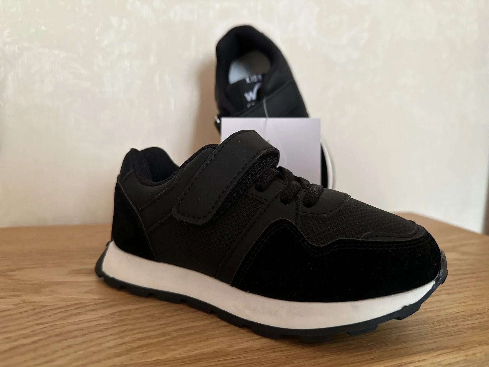 кроссовки для дочки