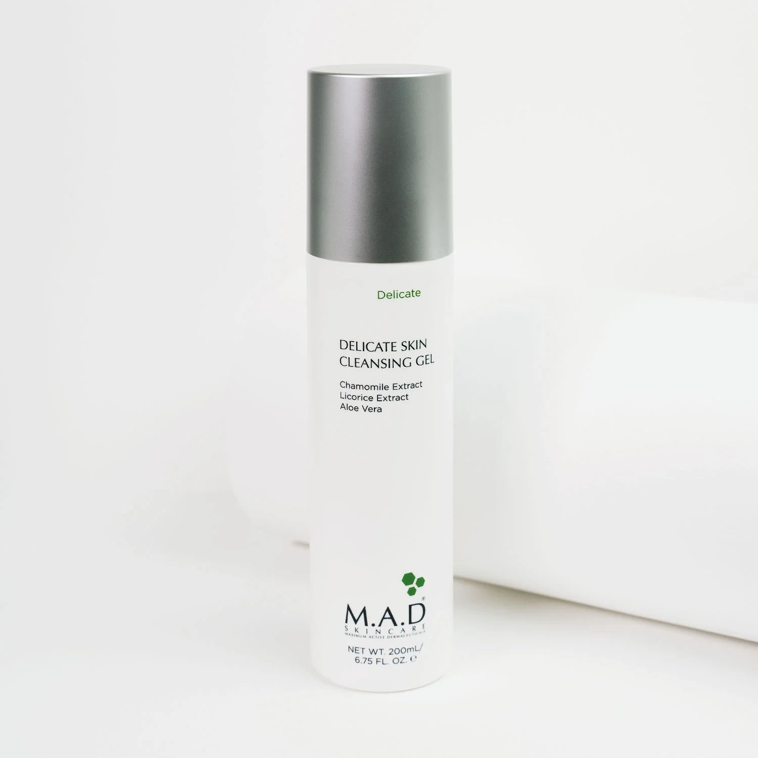 Salicylic Cleansing Gel -    2   200   - MAD Skincareshop