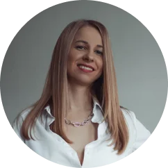 Көшедегі жасырын камера зәр шығарып жатқан қыздарға қарап тұр