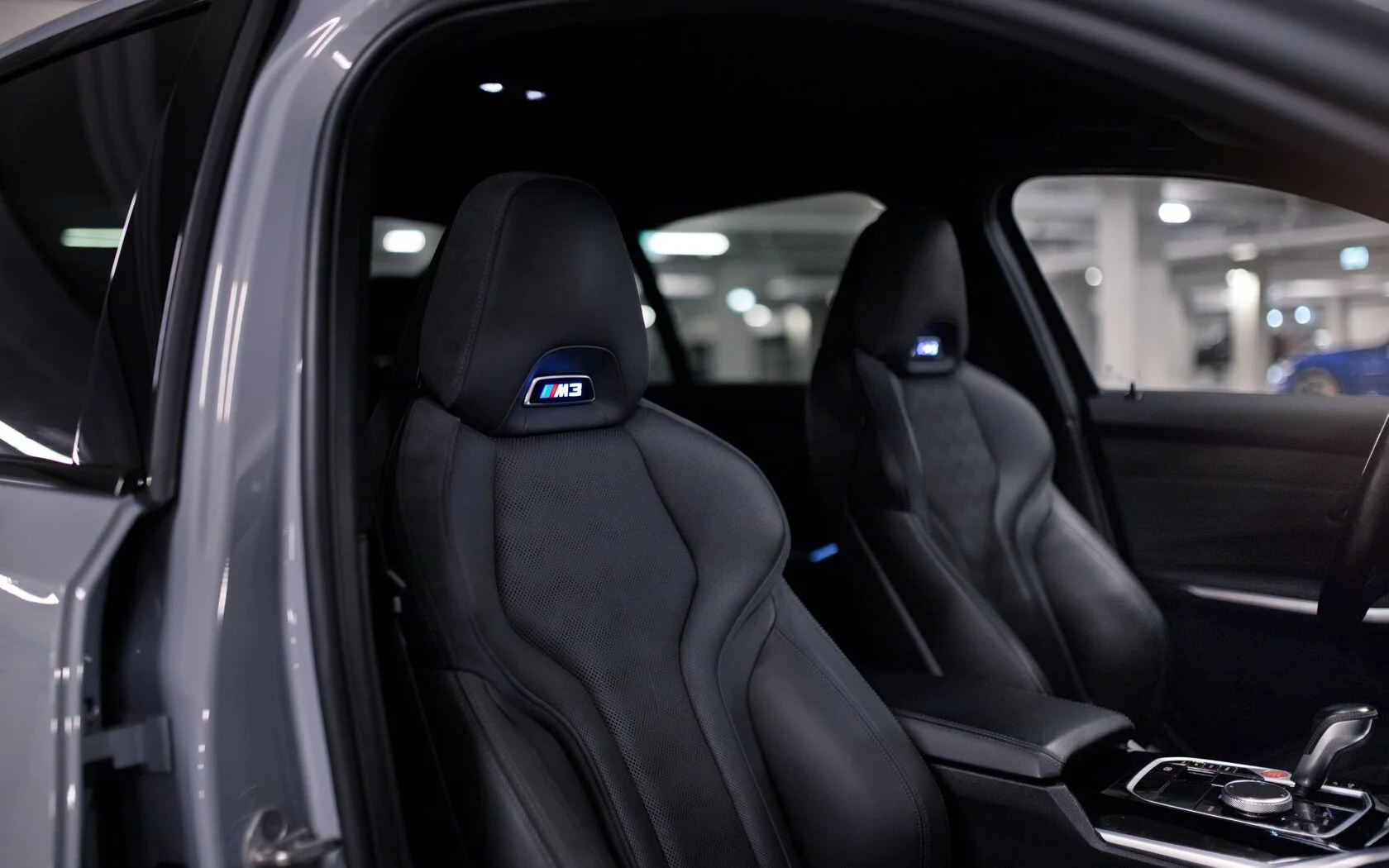 Фотосессия в автомобиле