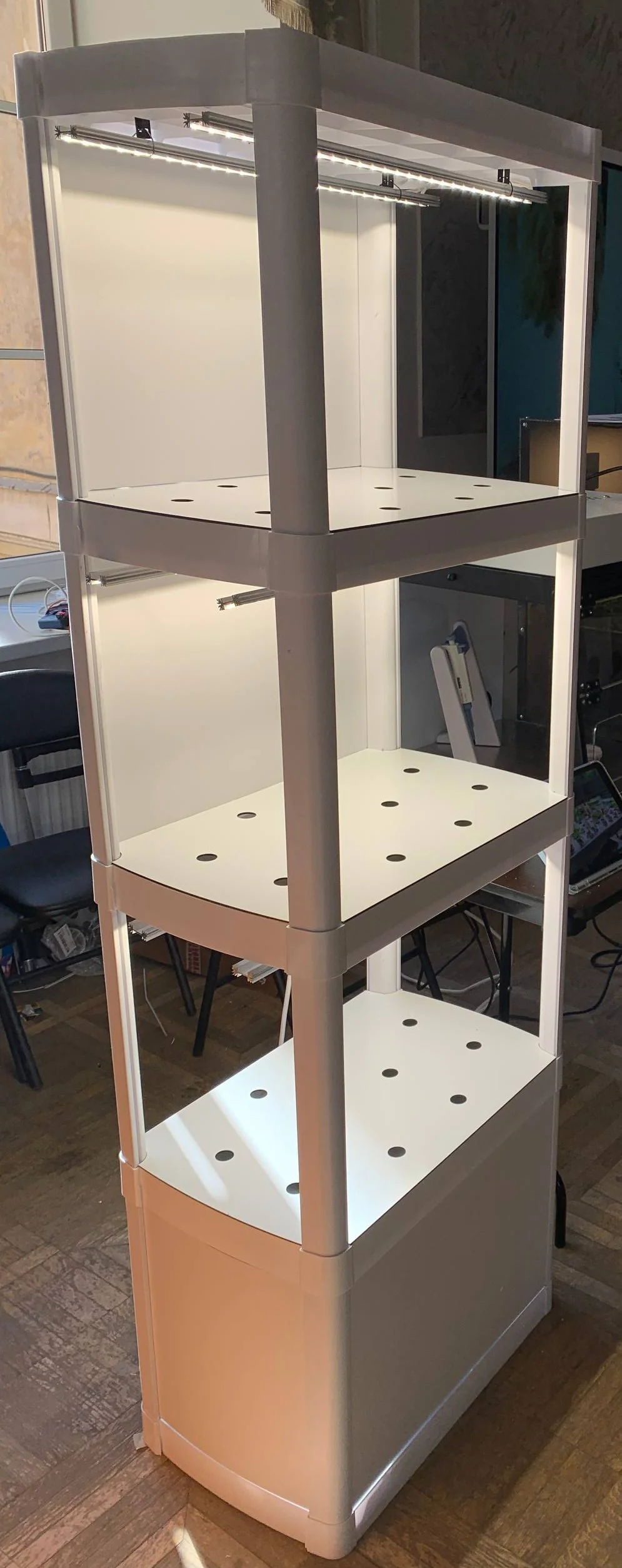 Гидропонный стеллаж