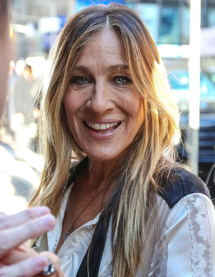 Нудистердің жақын пландағы порнофотосуреттері Брук Бернс порнода