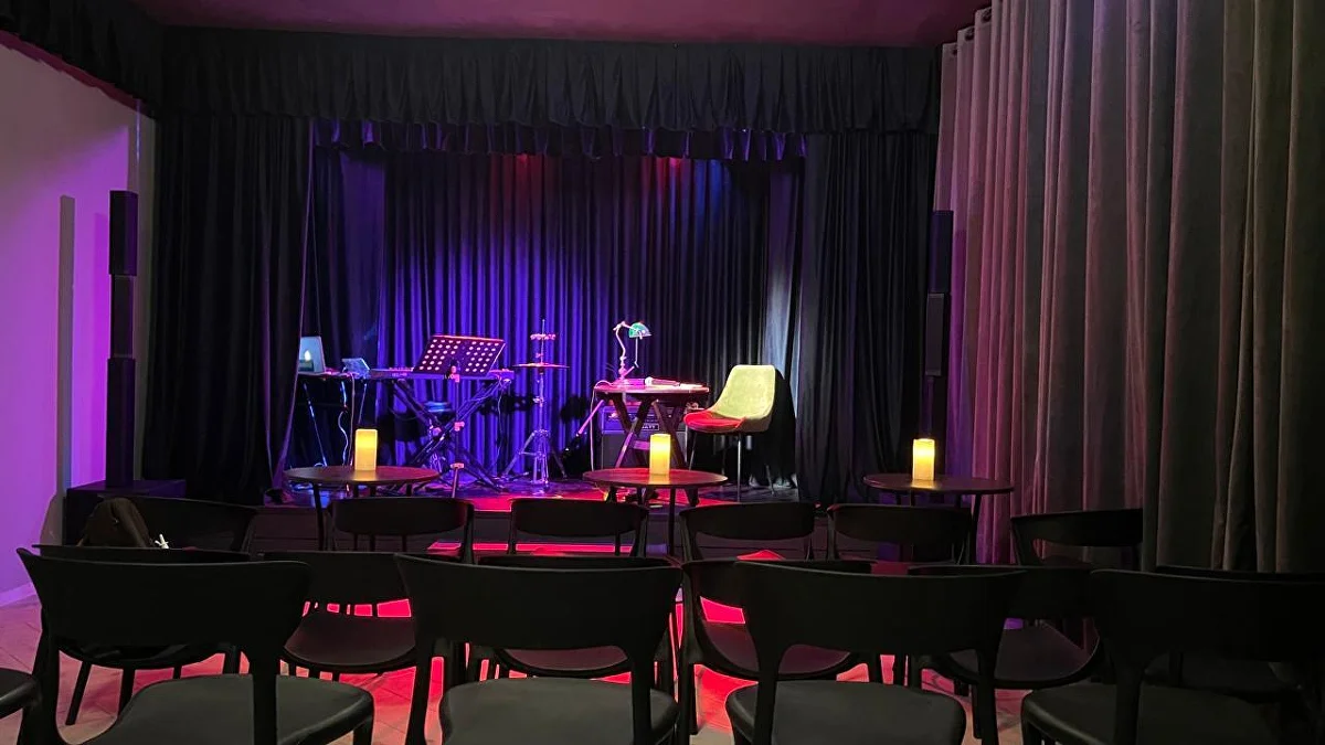 Маяковка зал