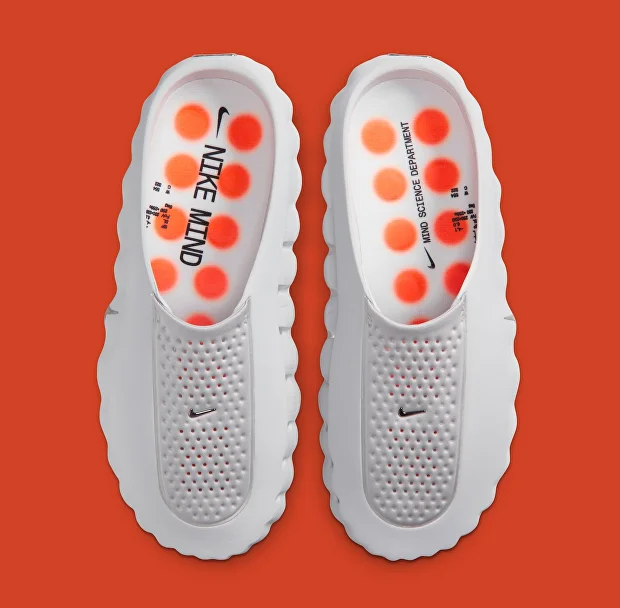 Nike Mind 001 