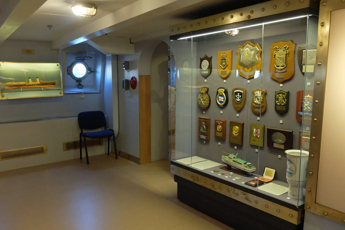 Музейный зал на Авроре