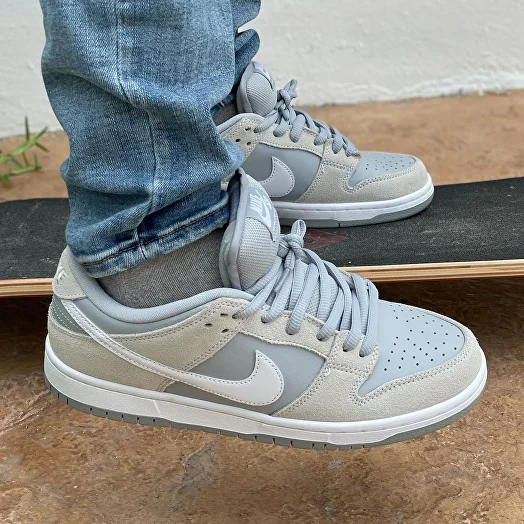 NIKE SB DUNK LOW SUMMIT WHITE 100