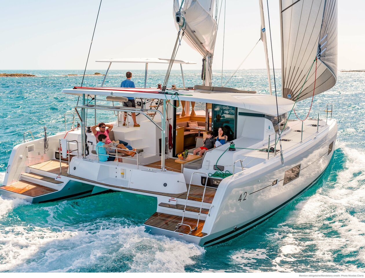 Катамаран Lagoon 42