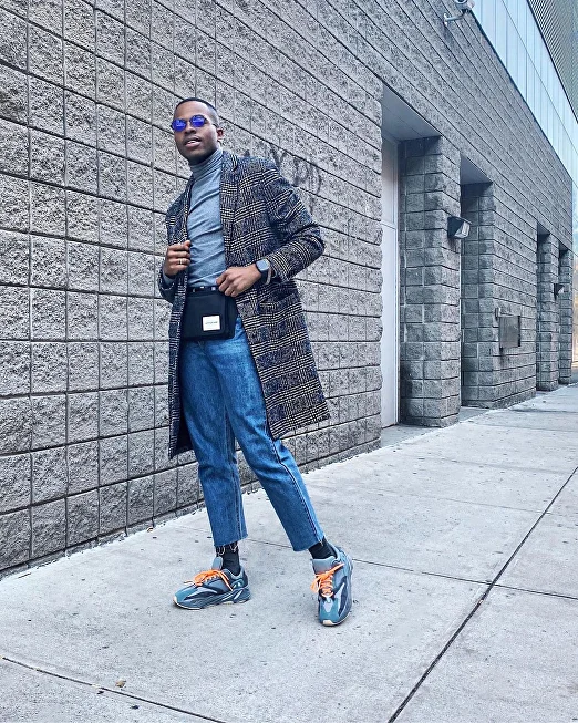 Yeezy 700 v1 teal sales blue