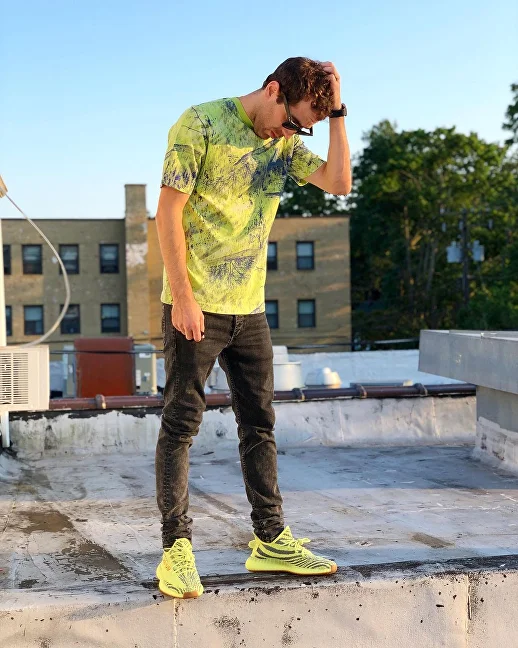 Yeezy semi frozen price hot sale