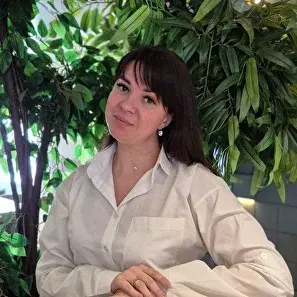 Светлана — банкетный менеджер кафе Банхоф