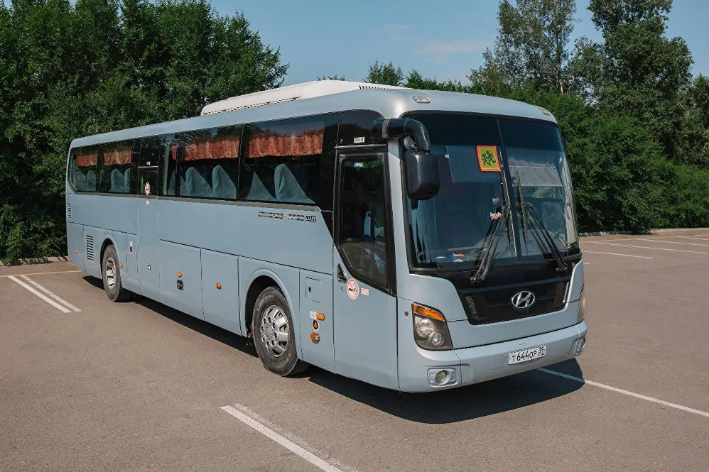 Hyundai Universe 7