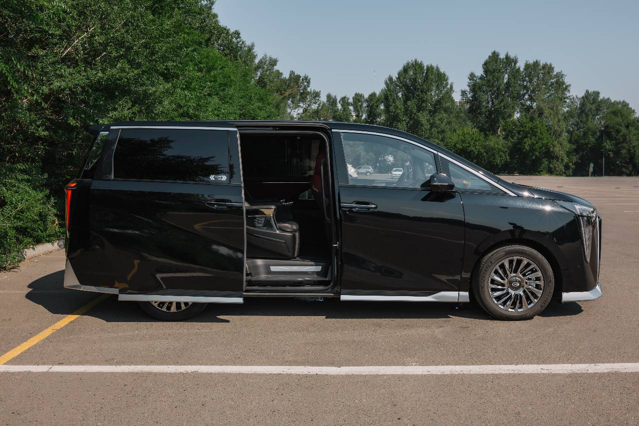 GAC M8 11
