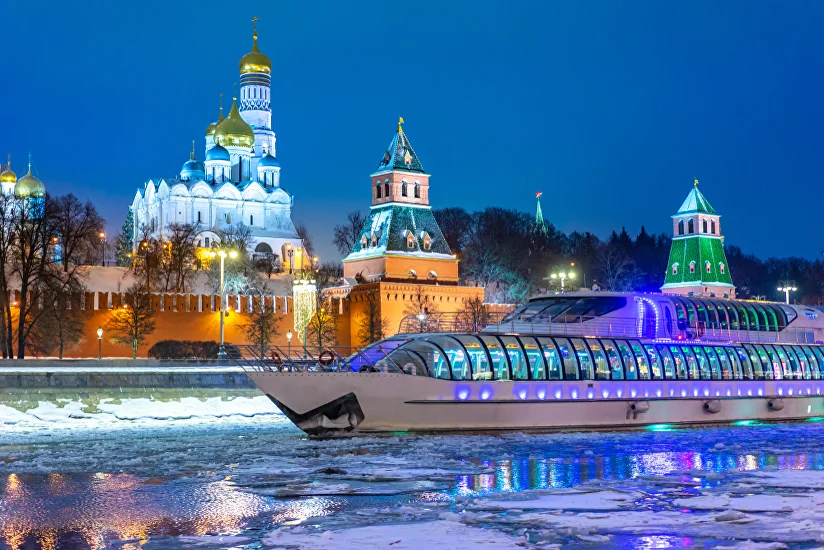 писает в кино Романтические места Москвы: кинотеатр для двоих, тропический сад, крыши -  cuva.ru