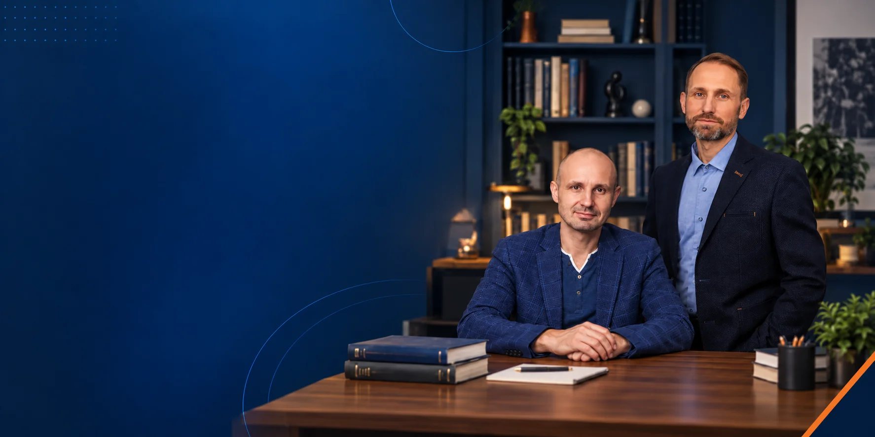 Михаил Астафьев и Василий Легостаев в кабинете