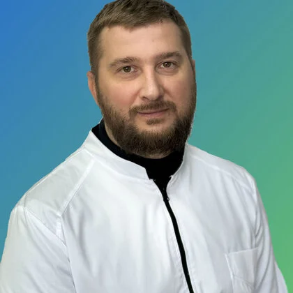 Врач-имплантолог клиники Боли НЕТ
