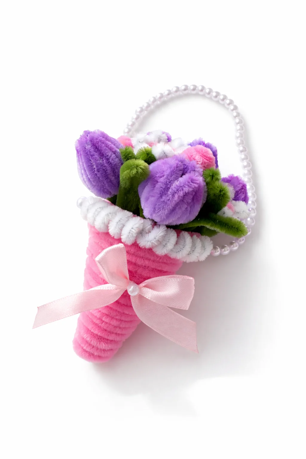 Рожок с миниатюрными тюльпанами