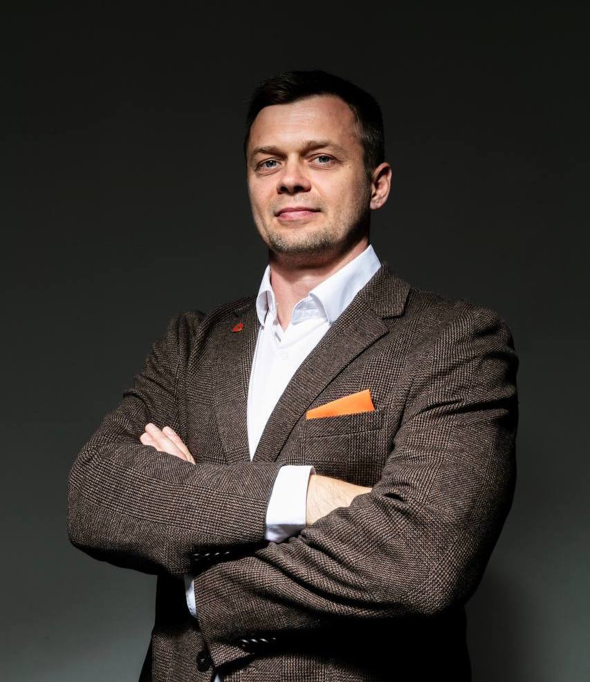 Денис Колесников