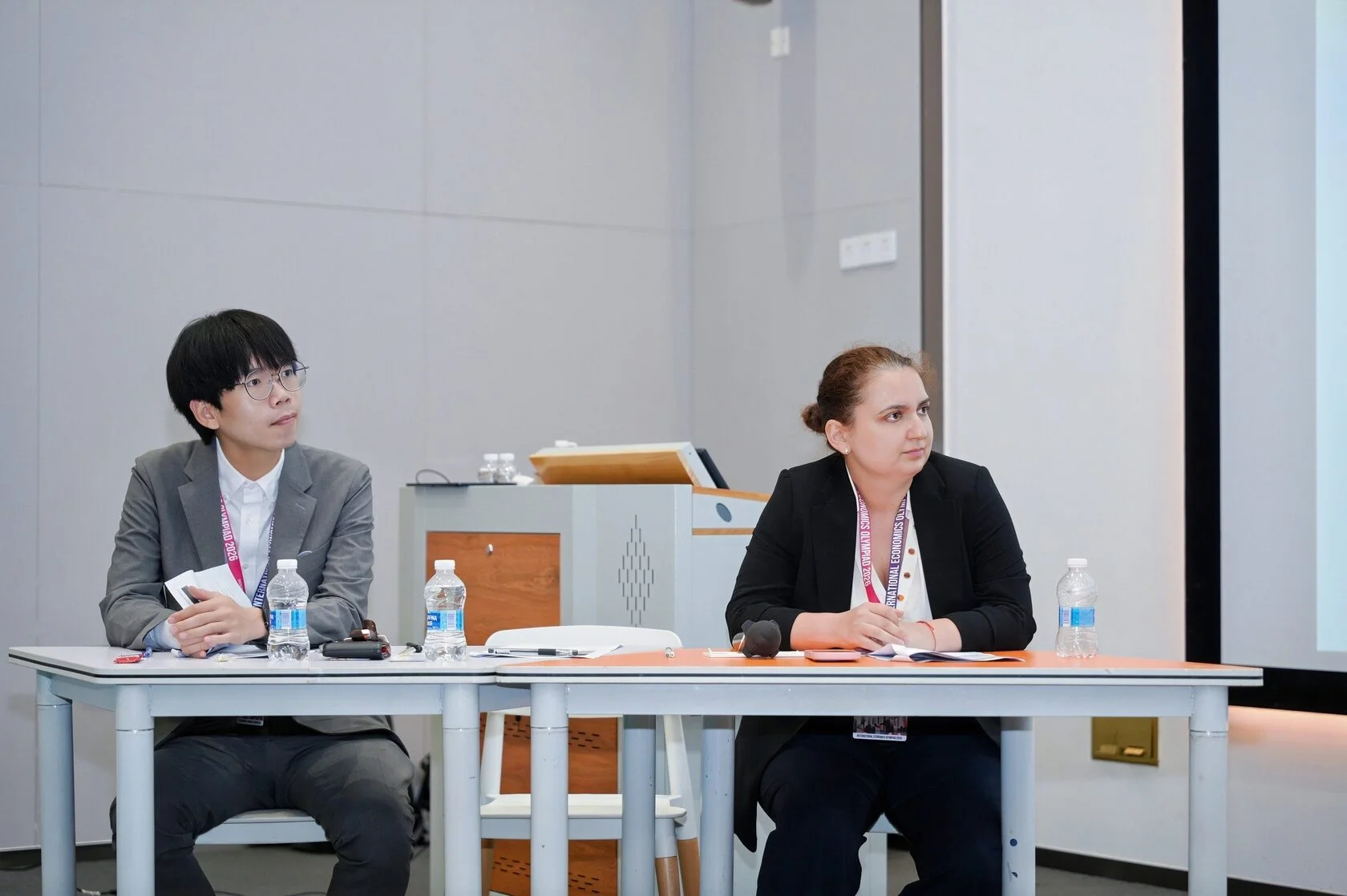 Educators participating in the IEO Teaching Innovation Symposium