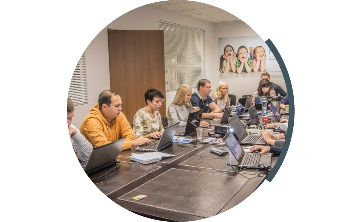 Практическая работа участников на тренинге агентства