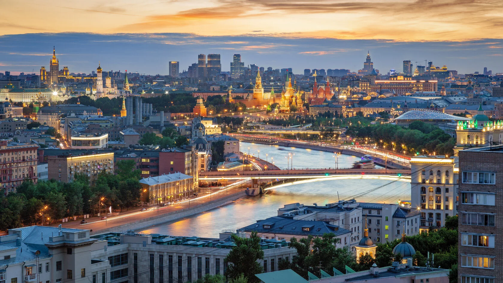 Базис Девелопмент – новостройки в Москве, Московской Области и Подмосковье.  Выгодное ипотечное кредитование!