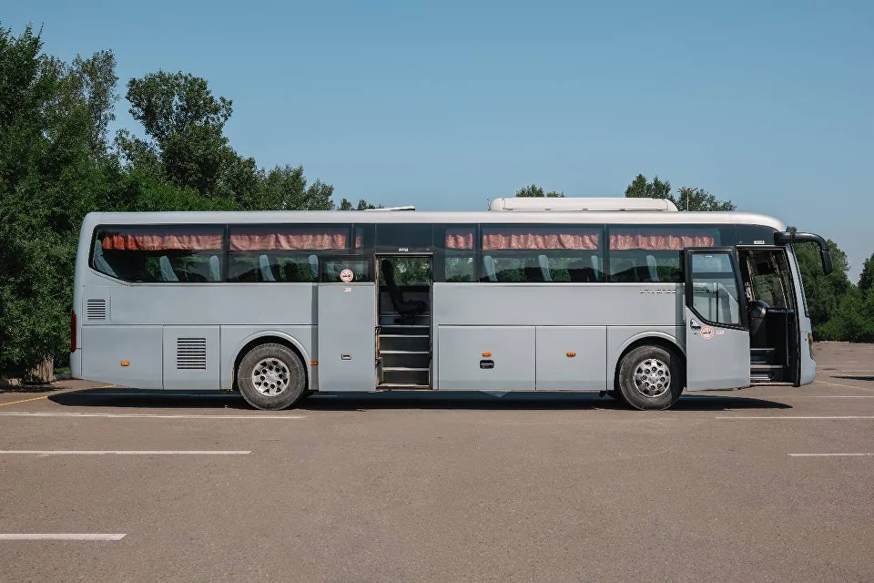Hyundai Universe 5