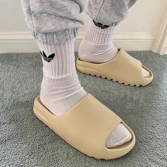 Купить Adidas Yeezy Slide Bone - 100% оригинал