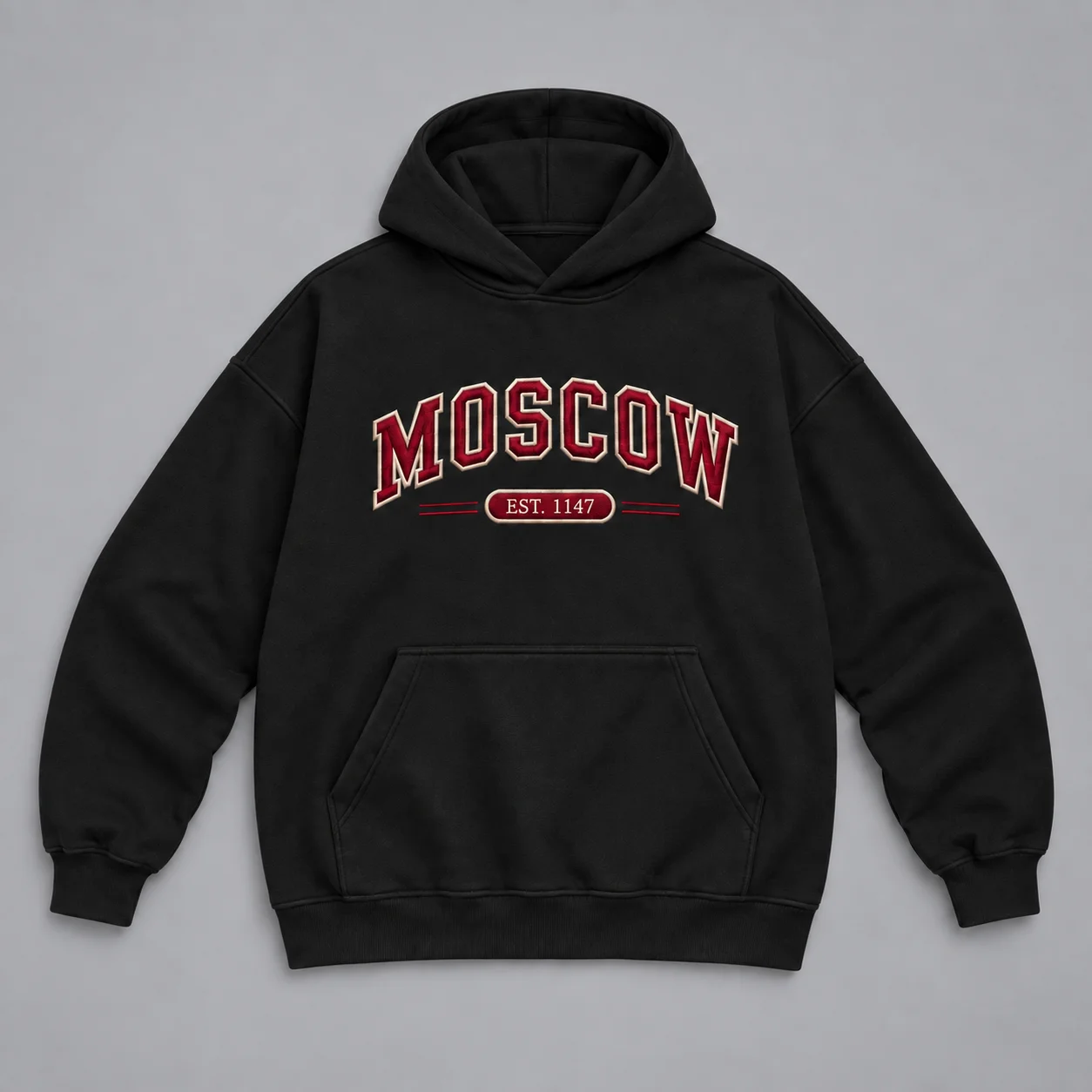 Чёрное худи с вышивкой MOSCOW и подписью EST. 1147