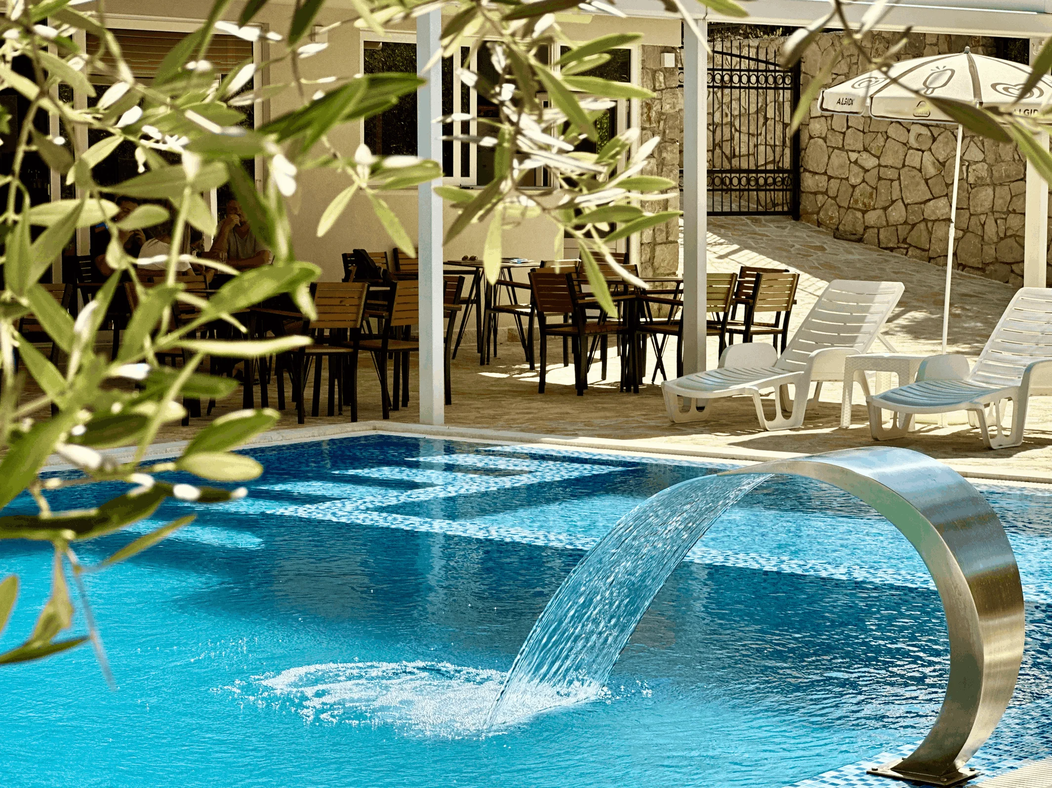 Бассейн Villa Akhdar Apartments, Утеха