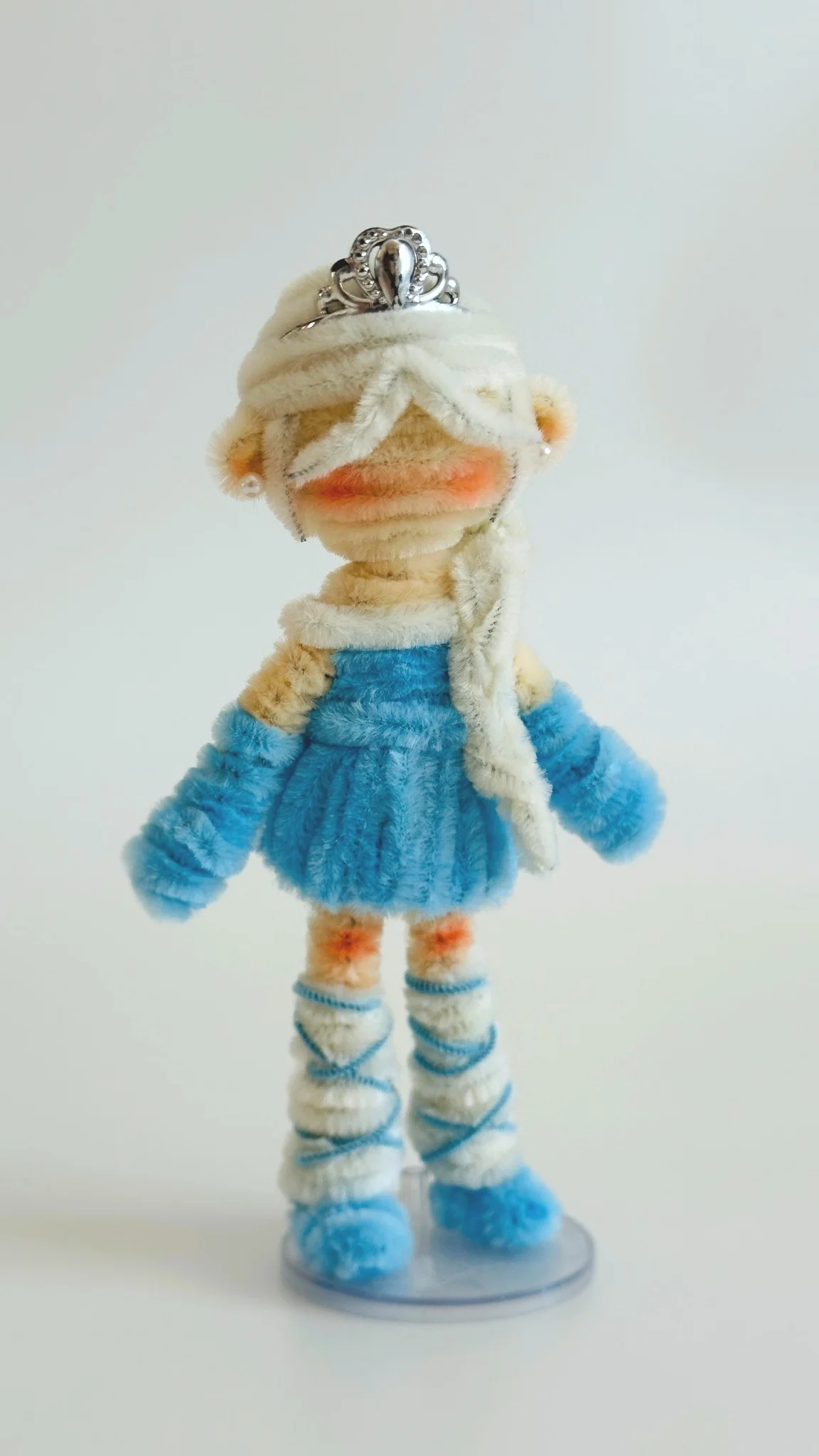 Принцесса с короной фото 2