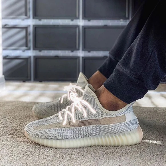 Lundmark 350 yeezy top