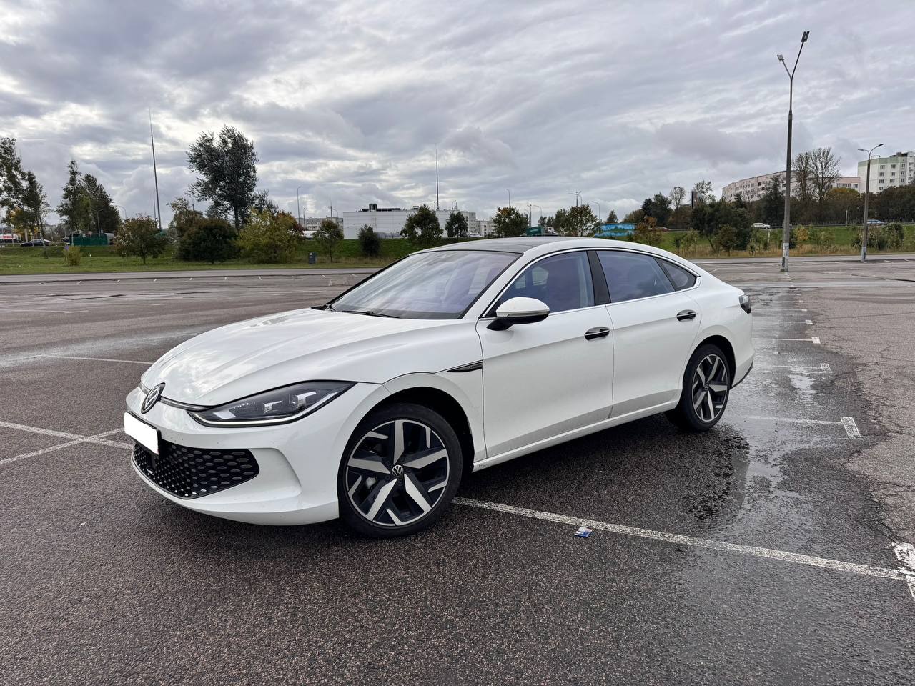 VW Lamando снаружи