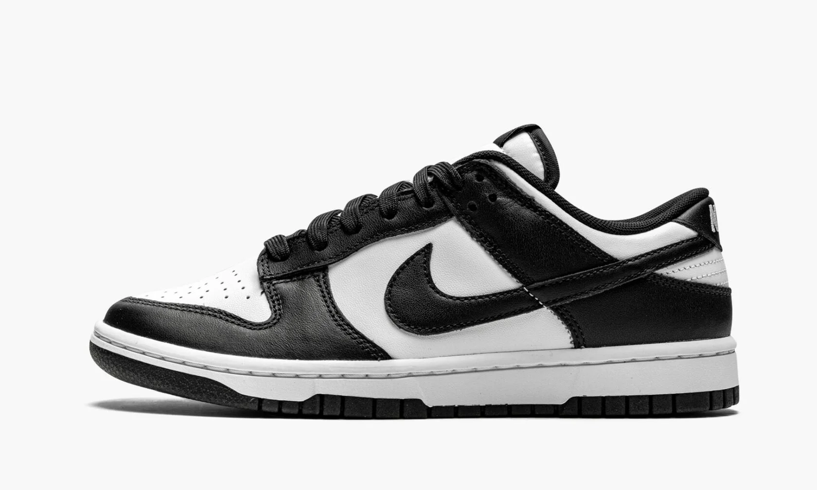 Nike dunk low flyknit oreo deals
