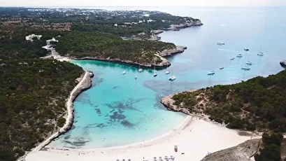 [Imagen: mallorca-lagoon.jpg.webp]