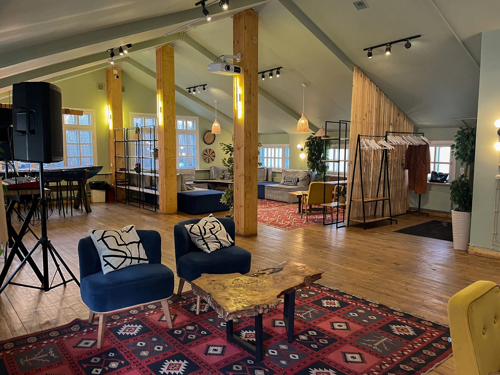 Loft 4
