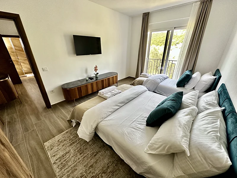 Apartman sa odvojenom spavaćom sobom, terasom i pogledom na planine, fotografija 4