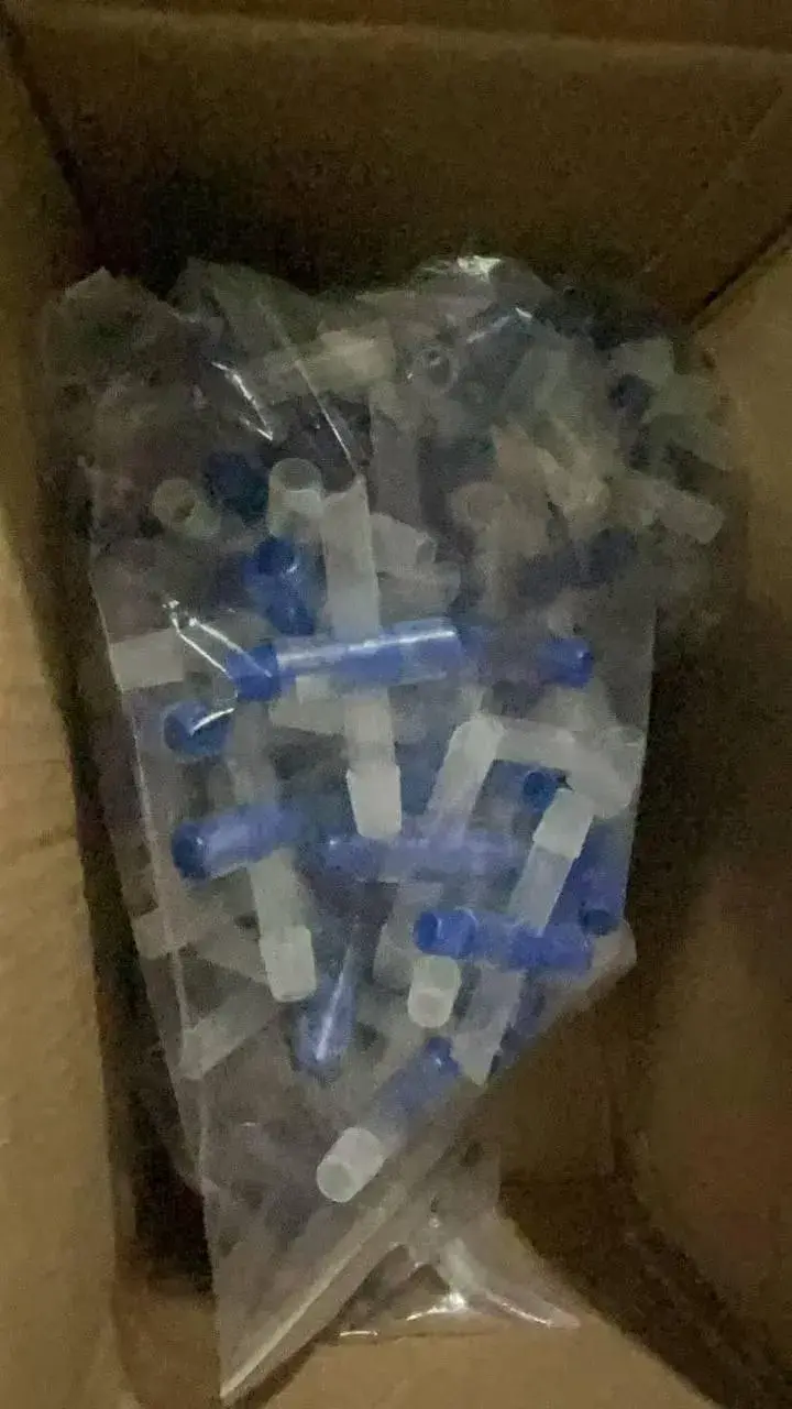 Образцы пластиковых изделий