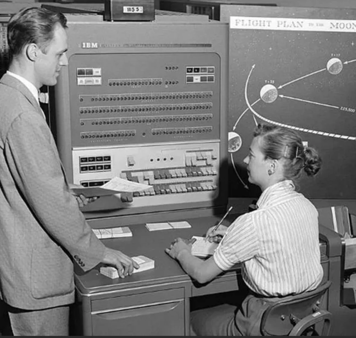 Тікұшақтағы порно Порно әйелін досына сатты