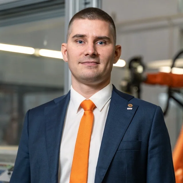 Игорь Николаенко — коммерческий директор KUKA Россия