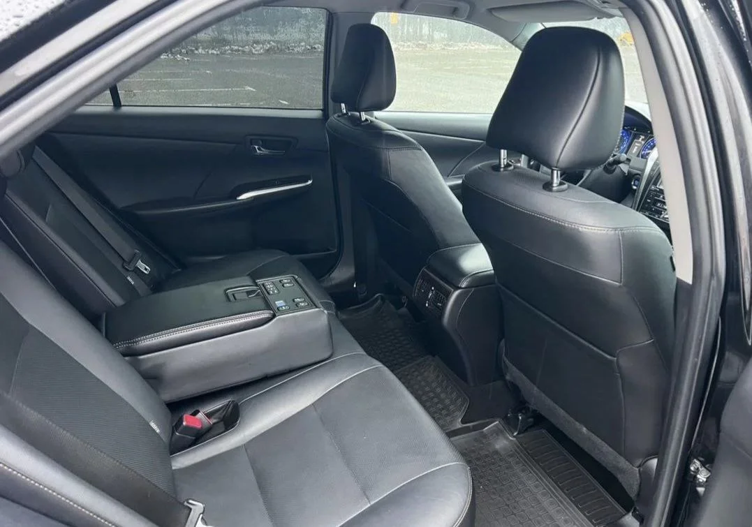 Toyota camry салон