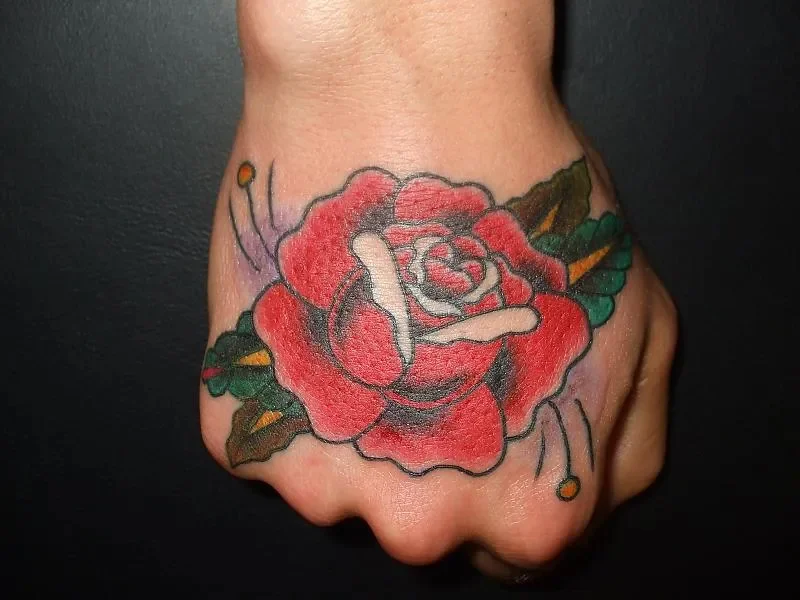 Значение татуировок с розой — кому подойдут, и какую розу выбрать для тату?