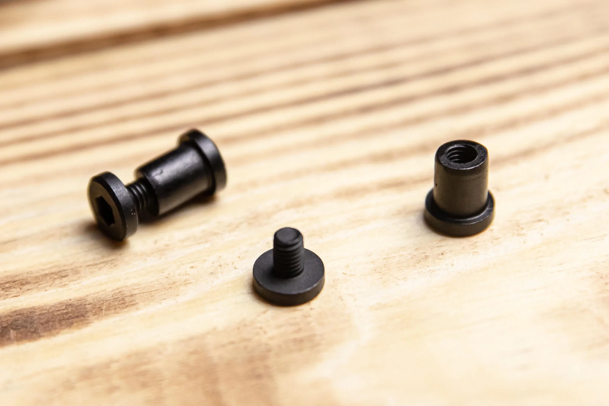 Kizlyar Supreme knife fasteners and hardware
