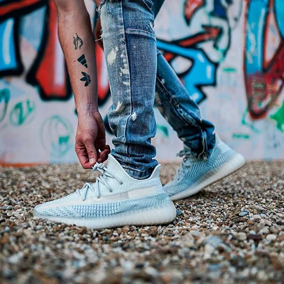 Yeezy 350 cloud white resell cheap