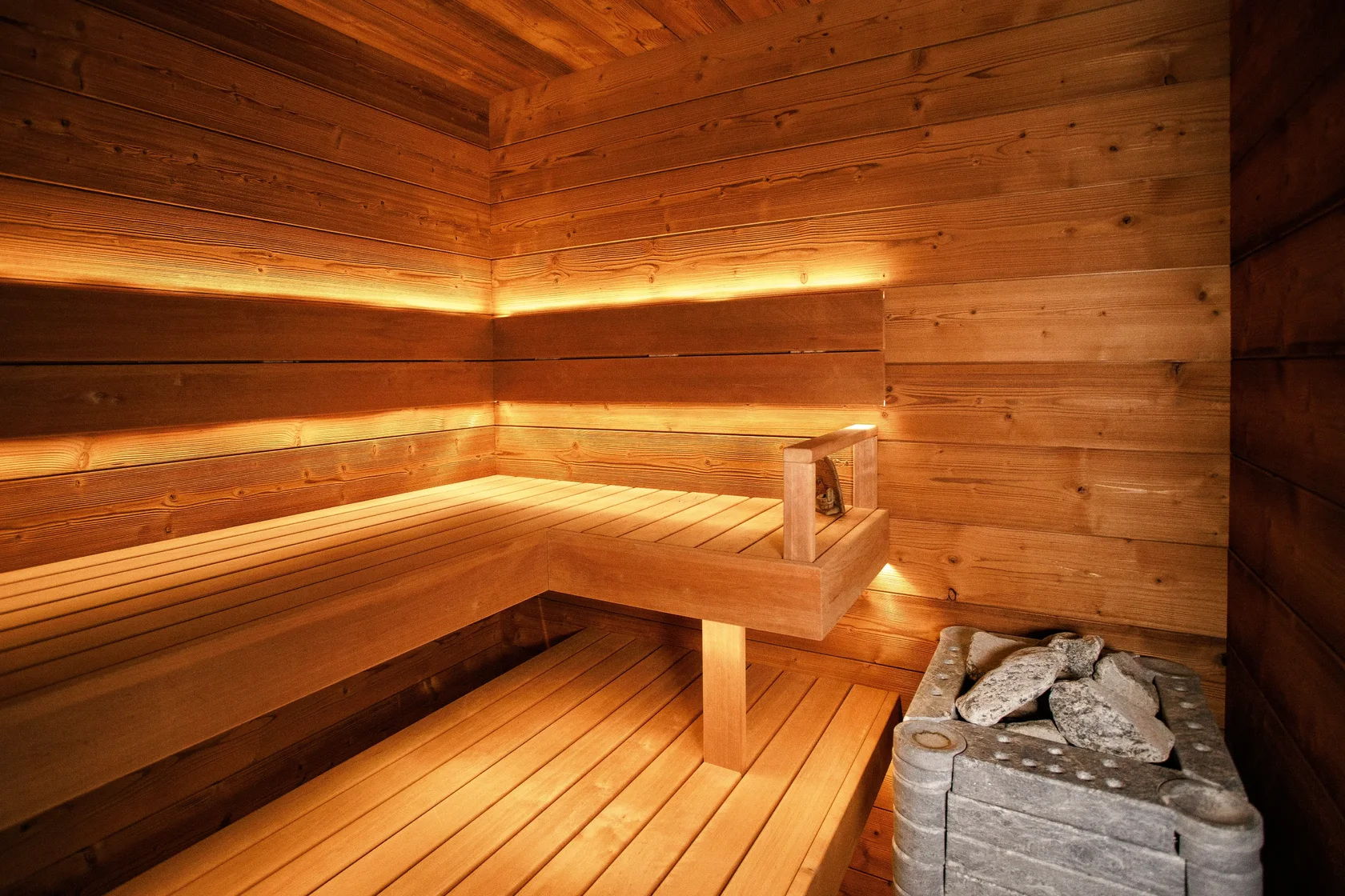 Хаммам под ключ с декоративной нишей и подсветкой