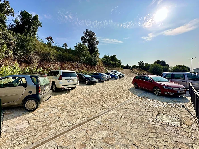 Privatni parking Villa Akhdar