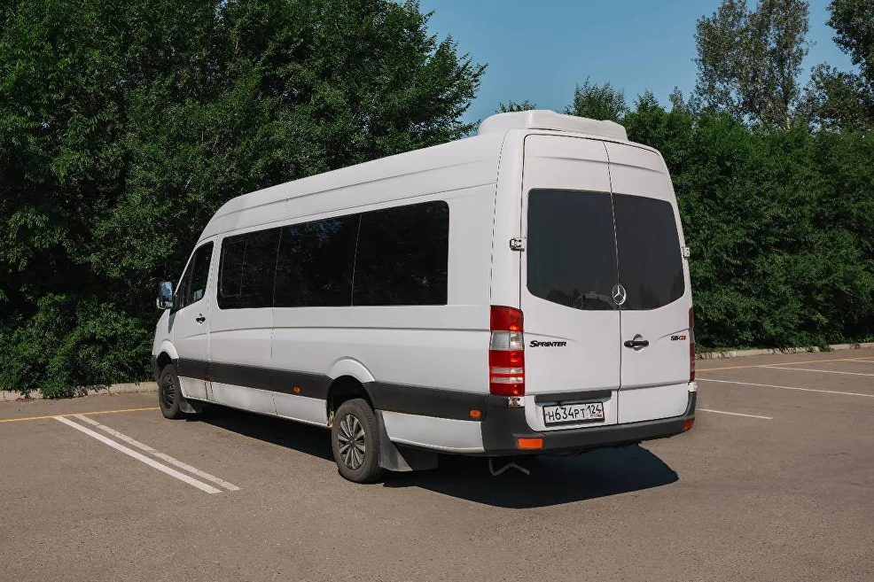 Mercedes Sprinter 4