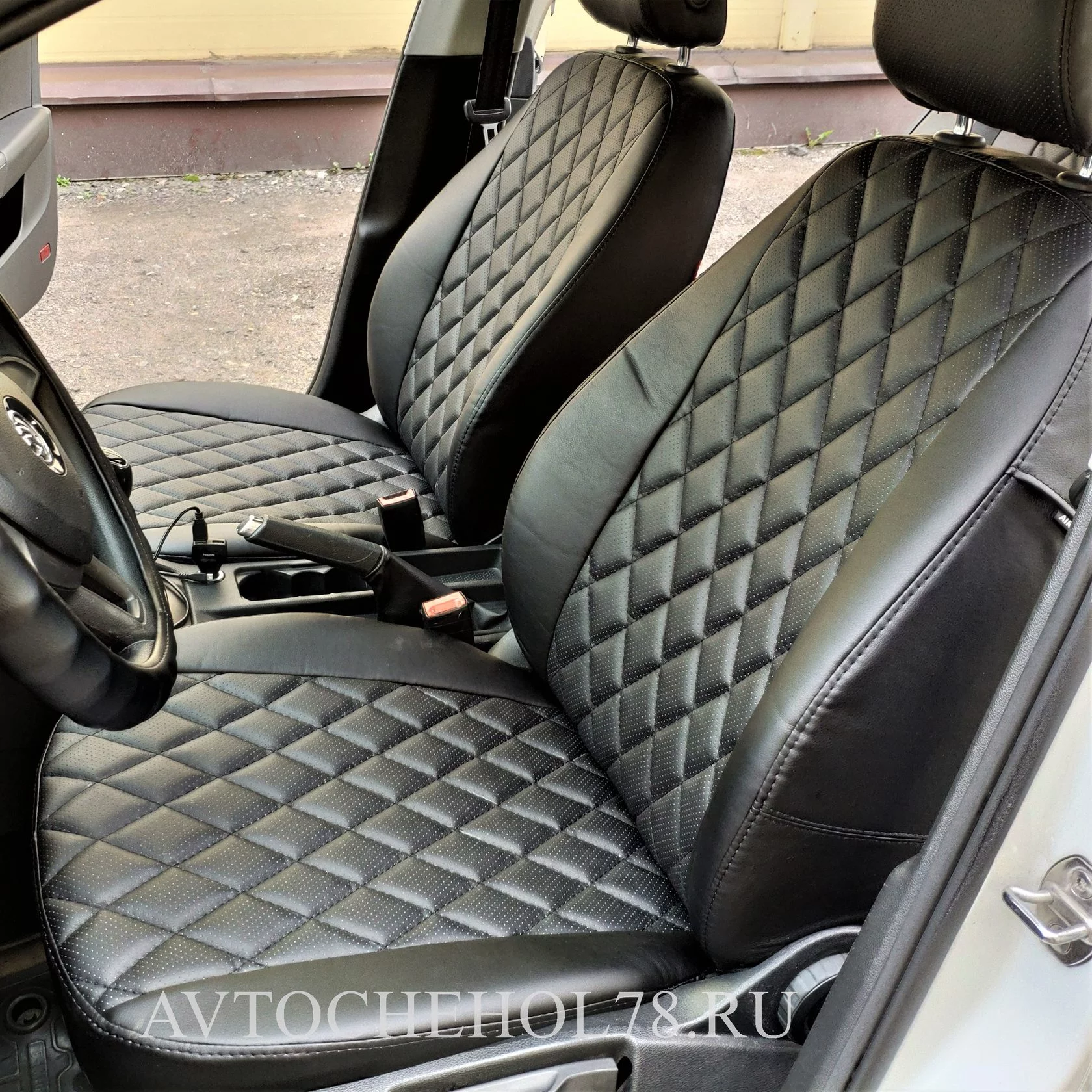 Чехлы на VOLKSWAGEN GOLF 7 2013–2020